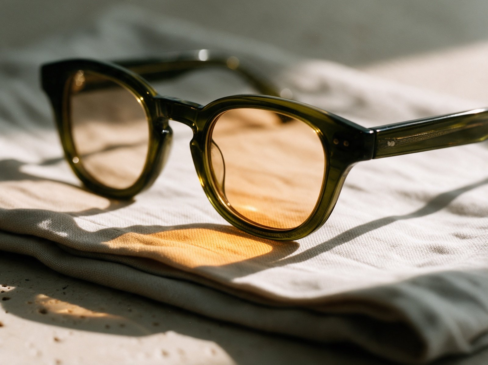 Warm light passing through the amber lens of the STØRM frame